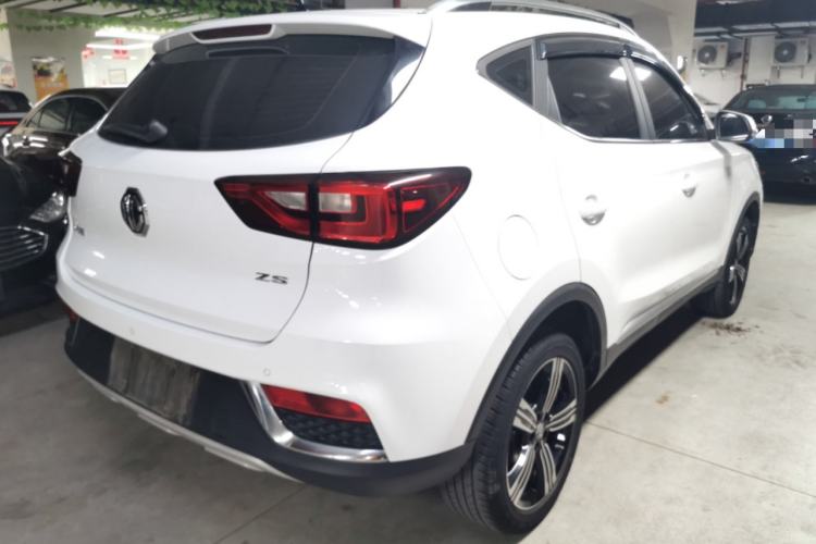 Used MG ZS 2020 Global Bestseller with 1.5L Engine Manual Transmission and a Massive 65-Inch Panoramic Sunroof Version
