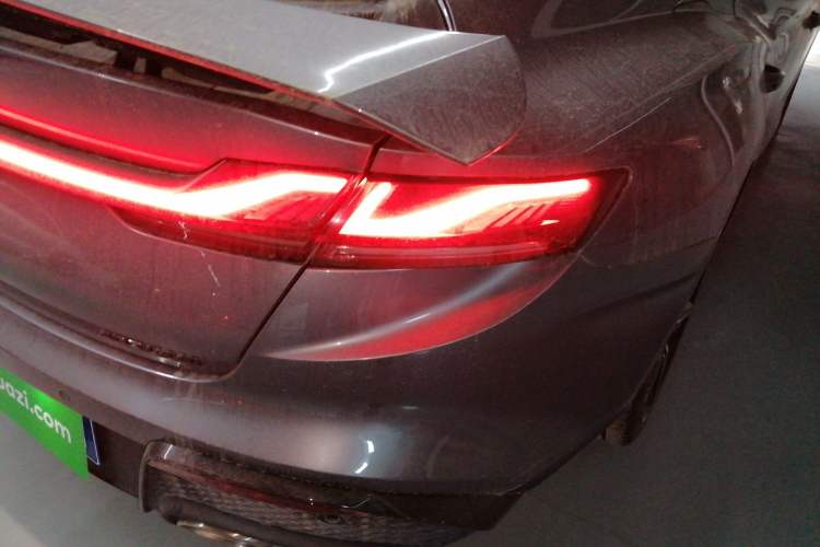 Used MG 7 2023 2.0T Automatic Trophy+ Ignition Glory Edition
