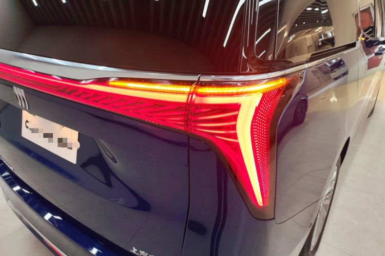 Used Buick Century 2023 2.0T Six-Seater Yinshi Edition
